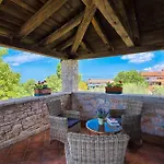 Nini Poreč