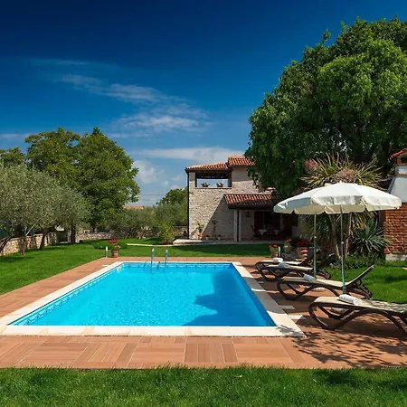 Holiday home Nini *