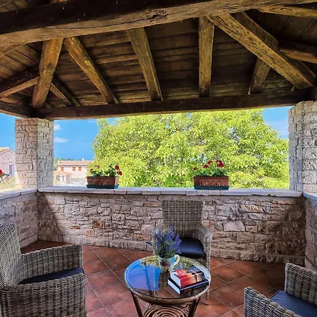 Holiday home Nini *